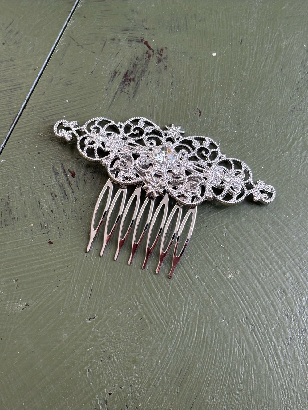 Silver Crystal Filigree Hair Comb - Elegant Women's Accessory